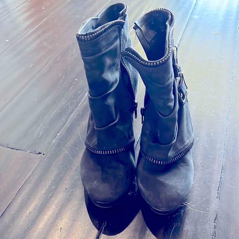 Not Rated Booties dark gray size 6